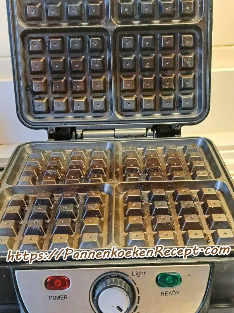 Wafelijzer QUIGG van Lidl met vier vakken