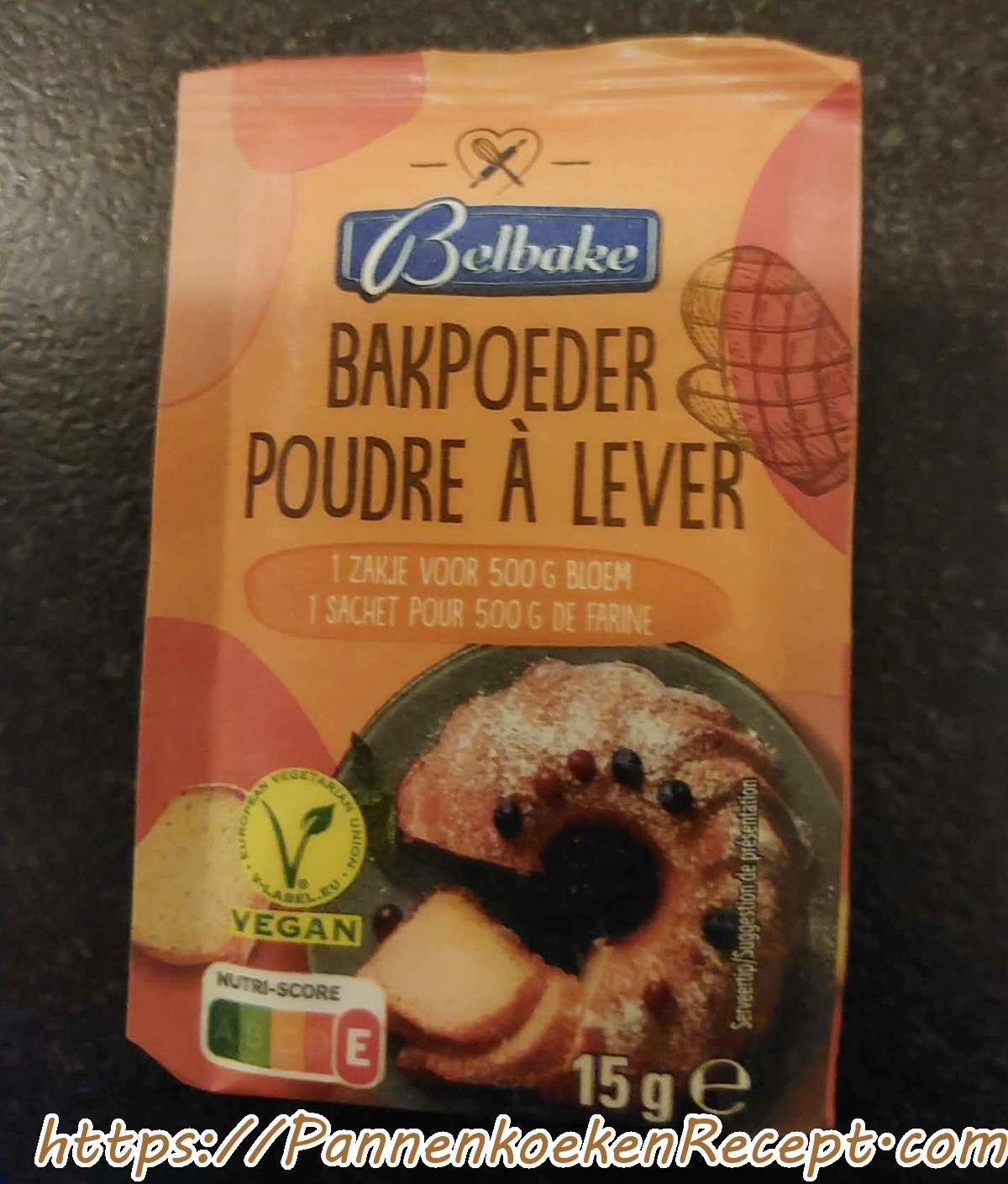 Belbake bakpoeder 15 g met de tekst '1 zakje voor 500 g bloem'